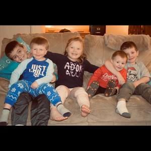 Meet your Posher, Stella